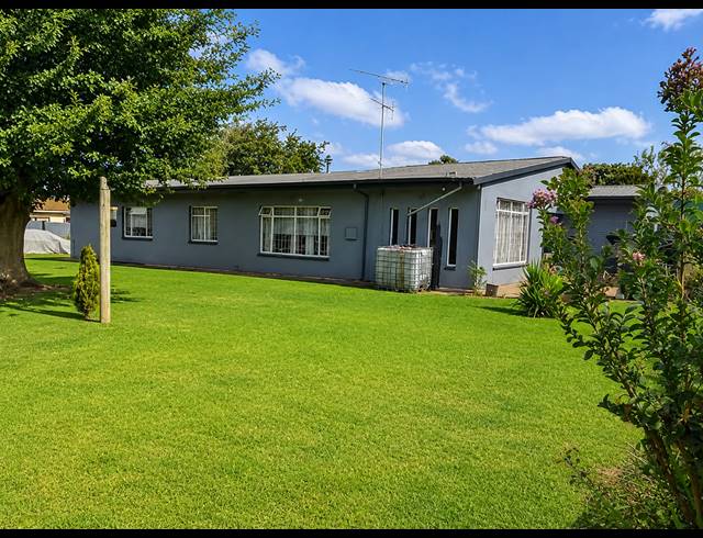 3 BEDROOM HOUSE FOR SALE IN SONLAND PARK